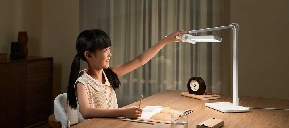 MiHome(Xiaomi) Desk Lamp Comprehensive Analysis: Detailed Comparison of Features and Performance